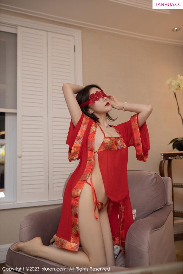 鱼子酱fish  [XiuRen]高清写真图 2023.06.30 No.7008 鱼子酱Fish 泰国旅拍第12张图片